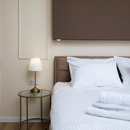 Grand Munz Apartment พูลา ภายนอก รูปภาพ
